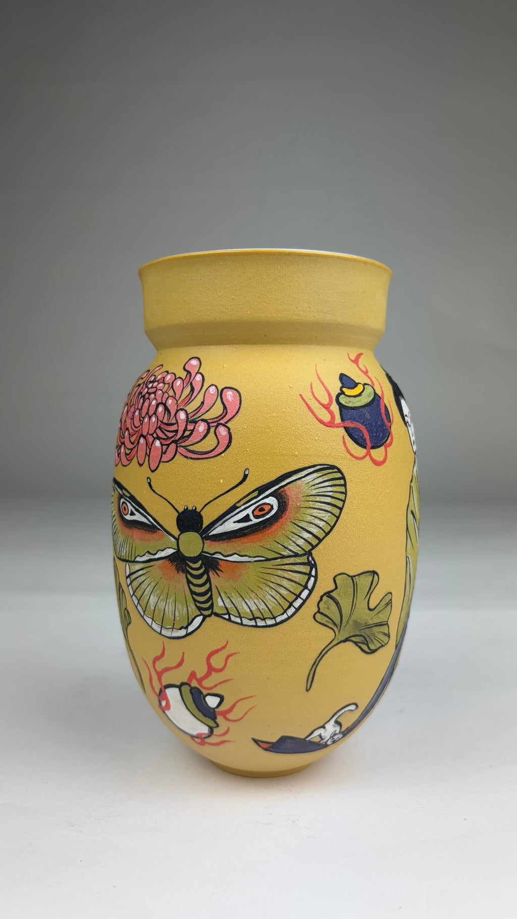 Vase with Geisha